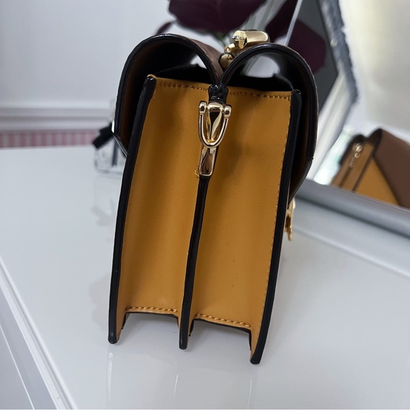 Charles & Keith: Two-Tone Metallic Push Lock Top Handle Crossbody Bag - Picture 3 of 7